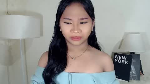 Snapshot of sweet_hoelly chatting on 8, 3, 2025 Slutty Shannel online show from 8, 3, 2025