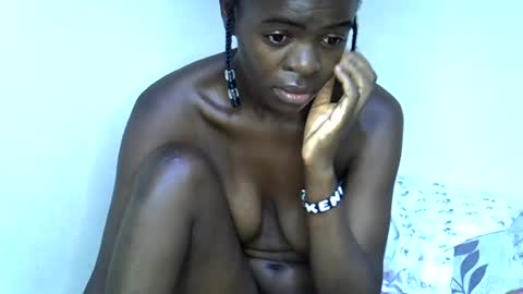 Snapshot of sweet_leen2 chatting on 15, 6, 2026 Leen online show from 15, 6, 2026