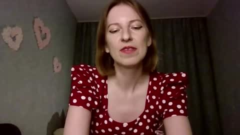 sweet_lilbunny online show from 19, 9, 2025