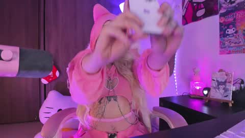 Snapshot of sweet_lilly_sweet chatting on 23, 2, 2025 sweet_lilly_sweet online show from 23, 2, 2025