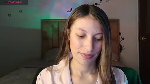 Snapshot of sweet_moon_v_ chatting on 17, 1, 2026 sweet_moon_v_ online show from 17, 1, 2026