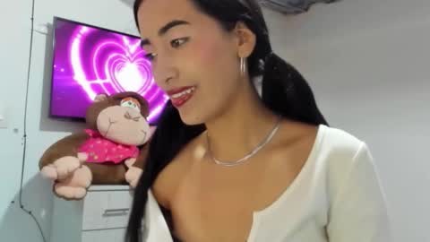 Nhaomy online show from 3, 2, 2026