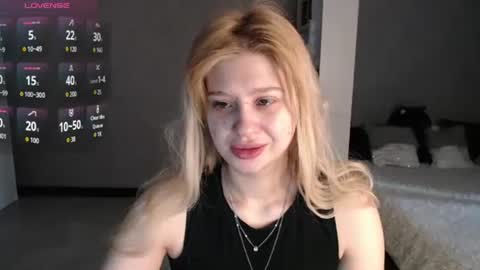 sweet_nicole_333 online show from 16, 10, 2025