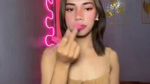 sweet_nikki03 online show from 4, 4, 2026