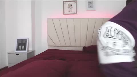 sweet_paradisex5 online show from 18, 11, 2025