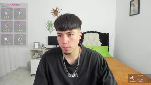 sweet_paradisex5 online show from 9, 4, 2026