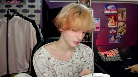 Snapshot of sweet_peach__ chatting on 6, 7, 2026 kira online show from 6, 7, 2026