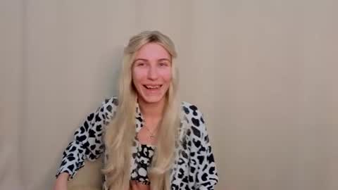 sweet_pixie__ online show from 14, 7, 2026