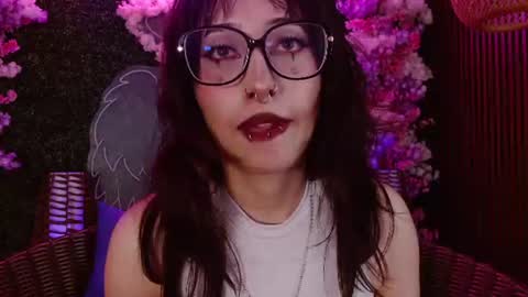 Snapshot of sweet_roxanee chatting on 20, 6, 2026 Roxanee online show from 20, 6, 2026
