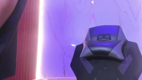 Snapshot of sweet_santii chatting on 19, 10, 2025 Santiago online show from 19, 10, 2025