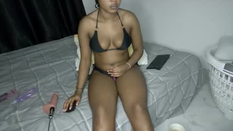 Nina online show from 12, 4, 2026