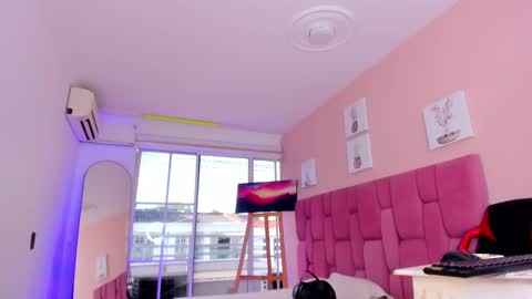 Snapshot of sweet_stacie chatting on 25, 9, 2025 sweet_stacie online show from 25, 9, 2025