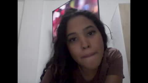 Yeileen online show from 24, 2, 2025