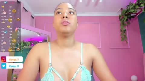 Snapshot of sweet_starxx chatting on 21, 4, 2026 Yeileen online show from 21, 4, 2026