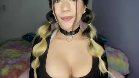              online show from 4, 10, 2025