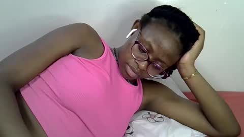 sweet_zarah online show from 29, 4, 2026