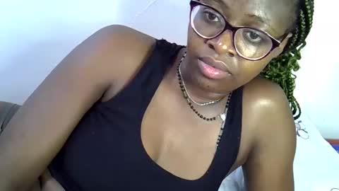 sweet_zarah online show from 11, 5, 2026