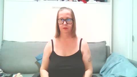 sweetandnaughty123 online show from 3, 2, 2026