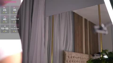 Aura online show from 21, 4, 2026