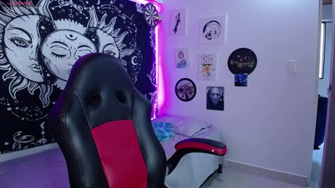 sweetbitter_ online show from 31, 12, 2024