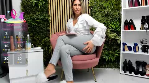 Cherry online show from 14, 11, 2025