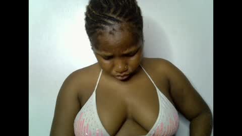 Snapshot of sweetcoochiex chatting on 17, 6, 2026 sweetcoochiex online show from 17, 6, 2026