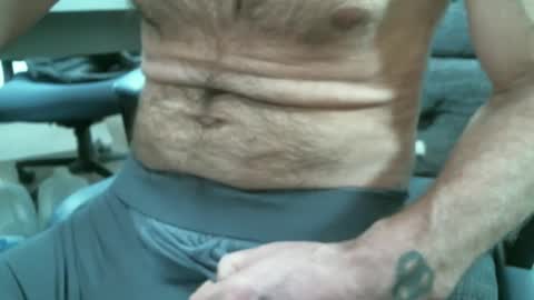 Snapshot of sweetdong chatting on 21, 1, 2025 Stick around its a grower online show from 21, 1, 2025