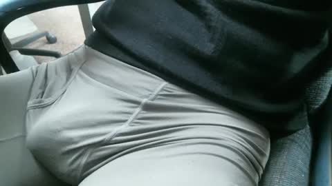 Snapshot of sweetdong chatting on 31, 1, 2025 Stick around its a grower online show from 31, 1, 2025