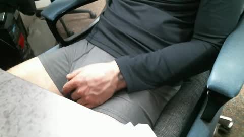 Snapshot of sweetdong chatting on 16, 2, 2025 Stick around its a grower online show from 16, 2, 2025