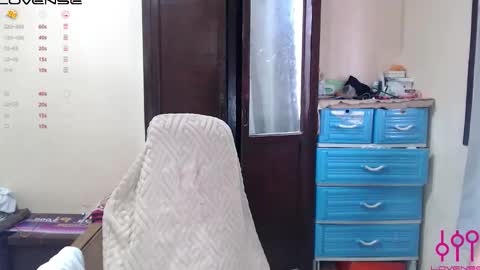 Snapshot of sweeteverdeen chatting on 9, 11, 2025 sweetkatniss online show from 9, 11, 2025