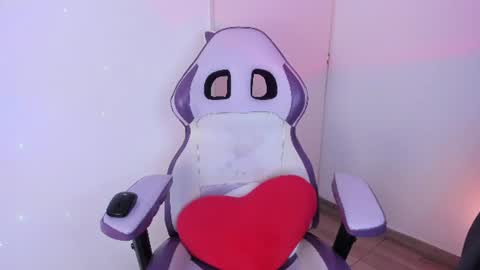 sweetfire_moon1 online show from 11, 6, 2026