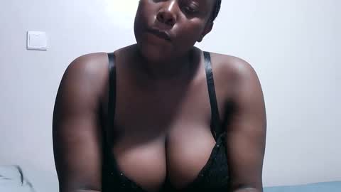 Snapshot of sweetgal11 chatting on 18, 5, 2026 sweetgal11 online show from 18, 5, 2026