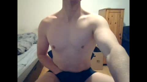 Snapshot of sweetguy8210 chatting on 24, 11, 2025 sweetguy8210 online show from 24, 11, 2025