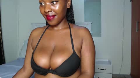 Snapshot of sweetice_01 chatting on 1, 3, 2025 euny online show from 1, 3, 2025