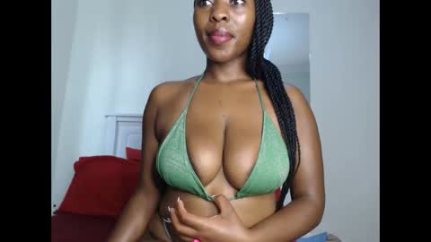 Snapshot of sweetice_01 chatting on 4, 2, 2026 euny online show from 4, 2, 2026