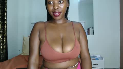 Snapshot of sweetice_01 chatting on 14, 3, 2026 euny online show from 14, 3, 2026