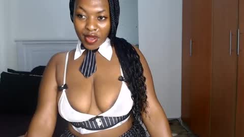 Snapshot of sweetice_01 chatting on 3, 8, 2026 euny online show from 3, 8, 2026