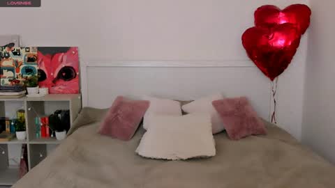 Snapshot of sweetie_candy_ chatting on 24, 6, 2026 Hannah online show from 24, 6, 2026