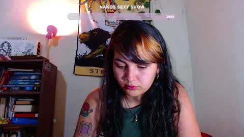 Snapshot of sweetie_maryy chatting on 15, 1, 2025 Maria my insta sweetie maryy online show from 15, 1, 2025