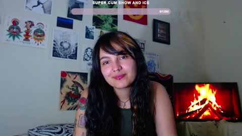 Snapshot of sweetie_maryy chatting on 25, 1, 2025 Maria my insta sweetie maryy online show from 25, 1, 2025