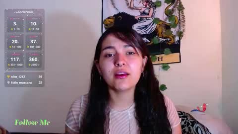 Snapshot of sweetie_maryy chatting on 12, 10, 2025 Maria my insta sweetie maryy online show from 12, 10, 2025