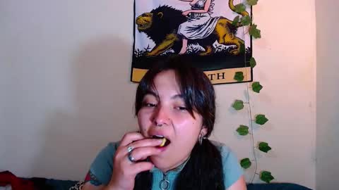 Snapshot of sweetie_maryy chatting on 27, 10, 2025 Maria my insta sweetie maryy online show from 27, 10, 2025