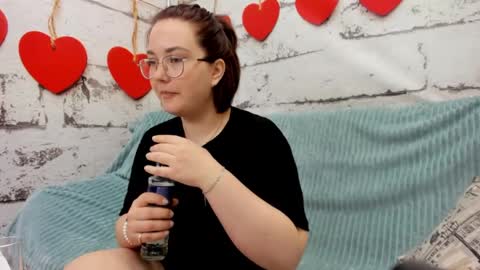 ROZZY online show from 8, 5, 2026