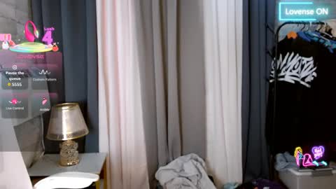sweetiefox1 online show from 12, 5, 2026