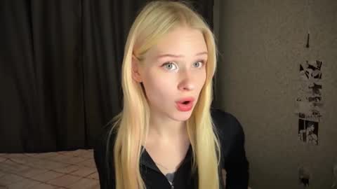 sweetie Lisa3 online show from 3, 1, 2025