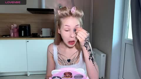 sweetie Lisa3 online show from 14, 5, 2026
