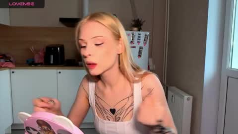 sweetie Lisa3 online show from 23, 5, 2026