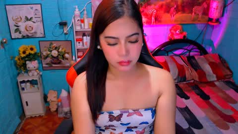 Nicole online show from 17, 12, 2024