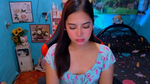 Nicole online show from 23, 1, 2025