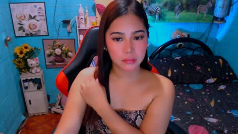 Nicole online show from 23, 1, 2025